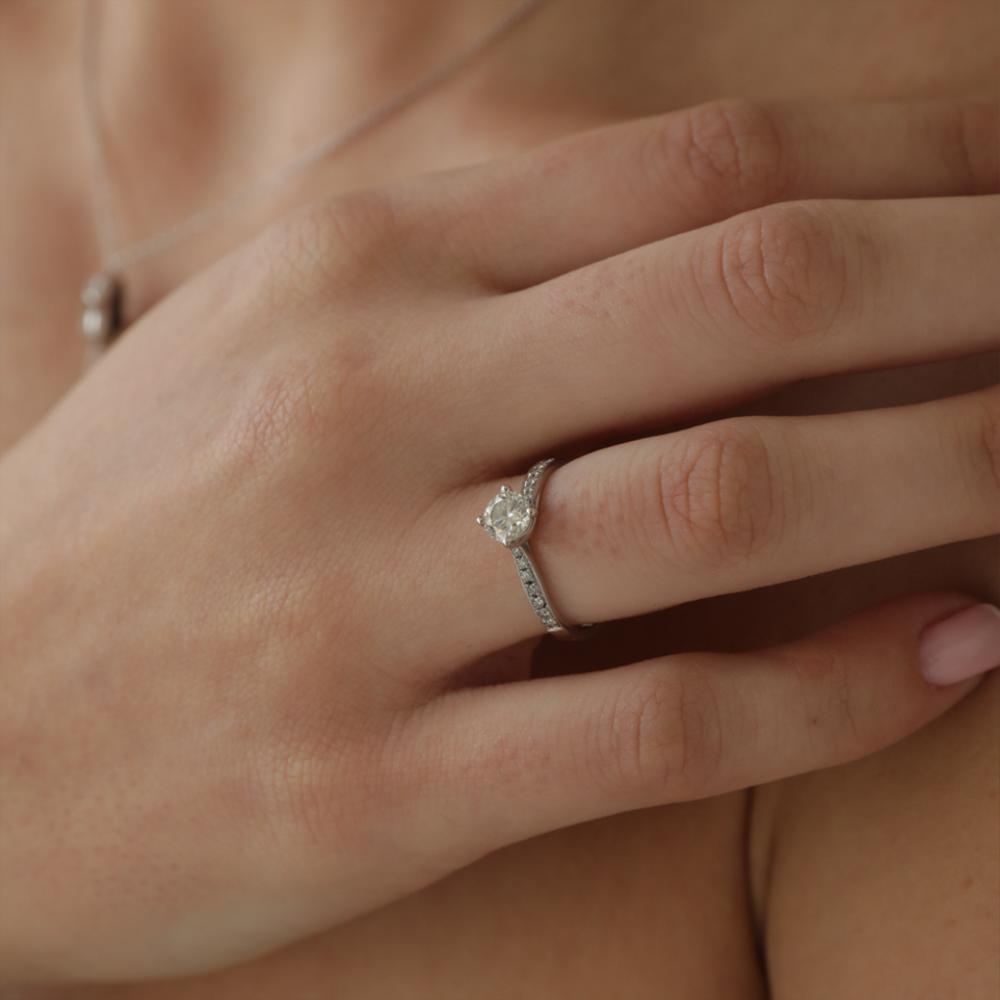 תמונה של טבעת אירוסין - ג'ני